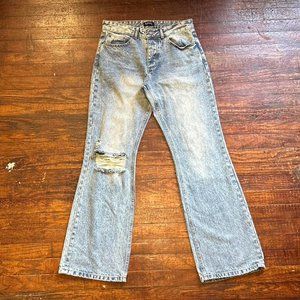 BoohooMAN Baggy Flare Busted Knee Jean